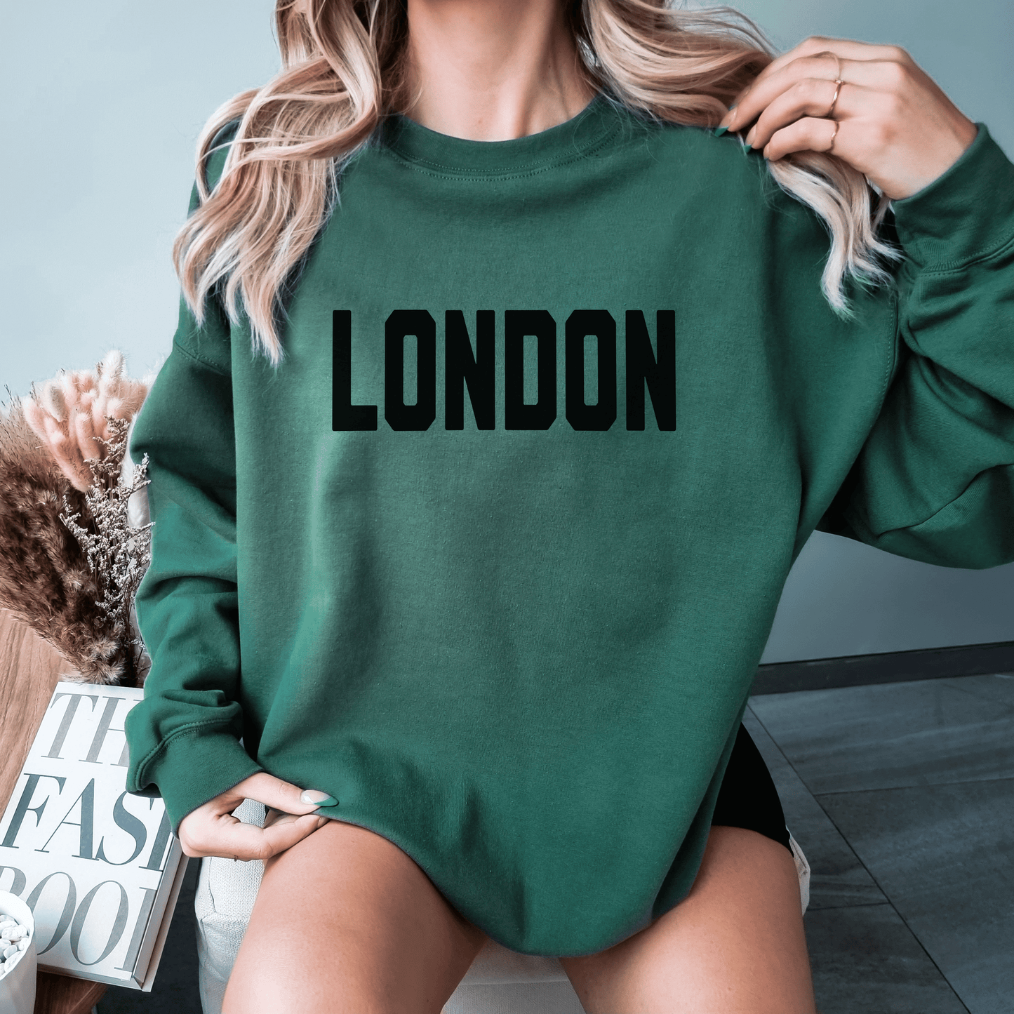 LONDON Sweatshirt, College Sweatshirt, University Crewneck, Oversized Sweatshirt, Trendy Aesthetic Sweatshirt, VSCO Sweatshirt