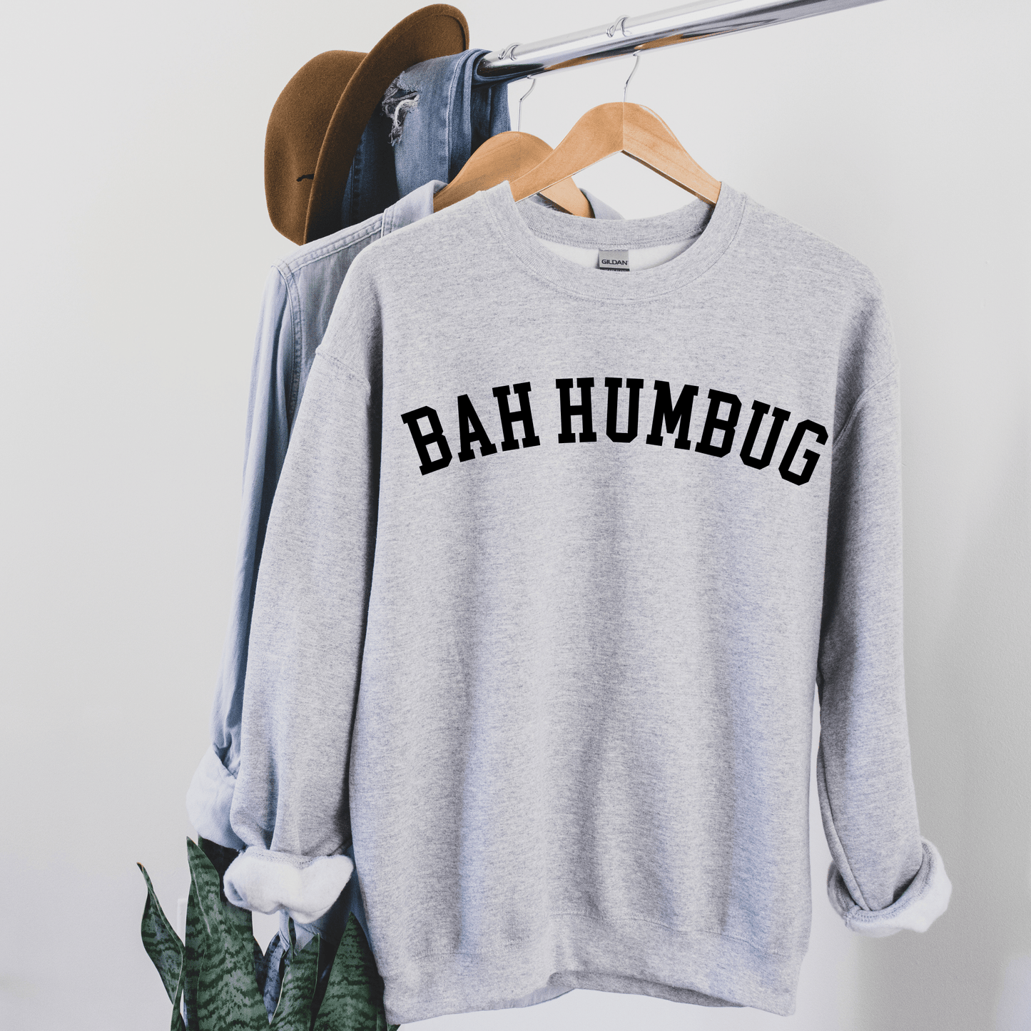 Bah Humbug Sweatshirt, Merry Christmas Sweatshirts, Holiday Crewneck Sweatshirts, Cute Holiday, Plus Sized Christmas, Christmas Aesthetic Gifts