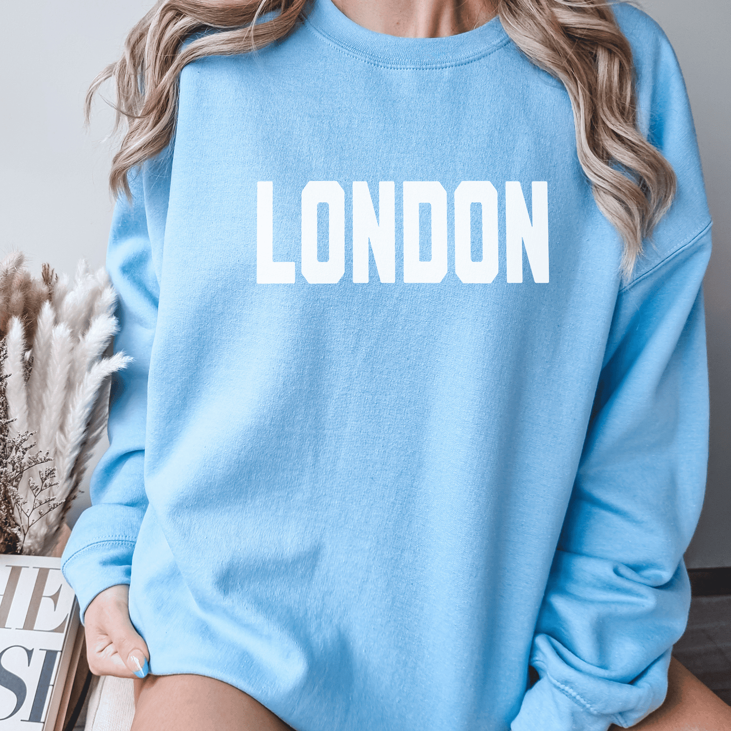 LONDON Sweatshirt, College Sweatshirt, University Crewneck, Oversized Sweatshirt, Trendy Aesthetic Sweatshirt, VSCO Sweatshirt