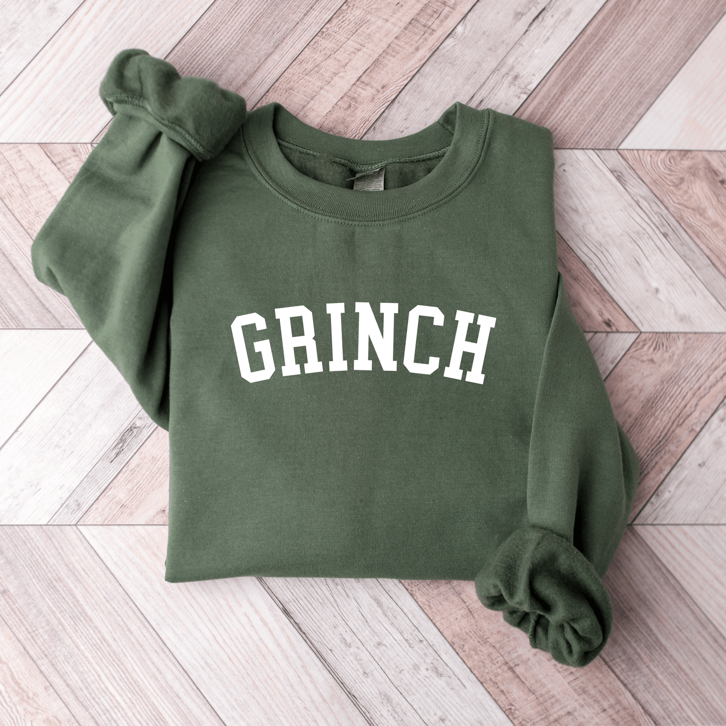 Grinch Sweatshirt, Merry Christmas Sweatshirts, Holiday Crewneck Sweatshirts, Cute Holiday, Plus Sized Christmas, Christmas Aesthetic Gifts