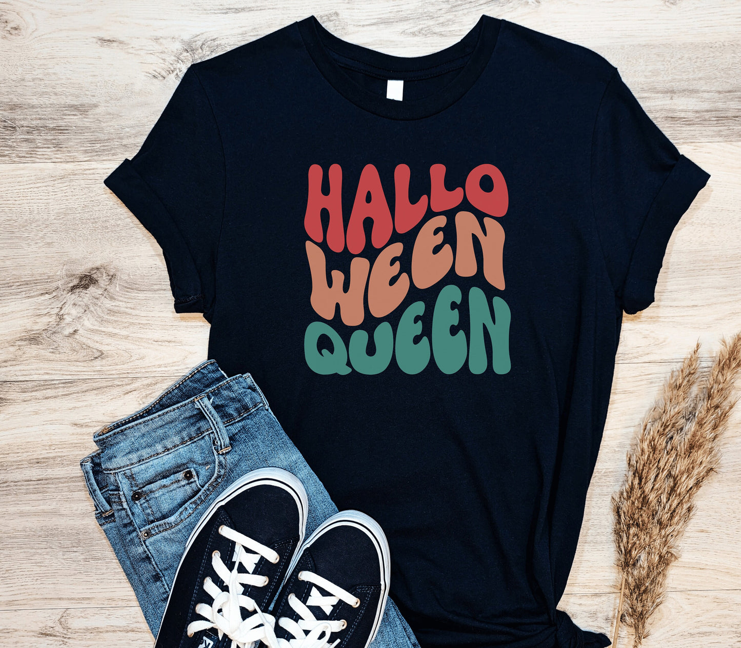 Halloween Shirt Retro Halloween Shirte Hallow Queen Halloween Gift For Halloween Tee Gifted Fall Shirt Cute Halloween Shirt Spookie Season