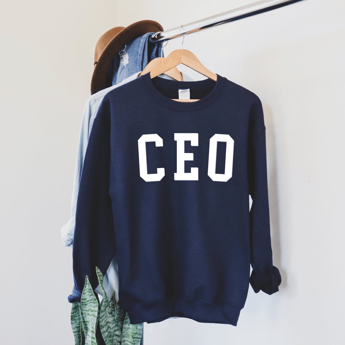 CEO Crewneck Sweatshirt, Gifted-Boss, Trendy Oversized Sweatshirt, Aesthetics Sweatshirt TikTok, Mom Sweater-Shirt, Letters College Varsity