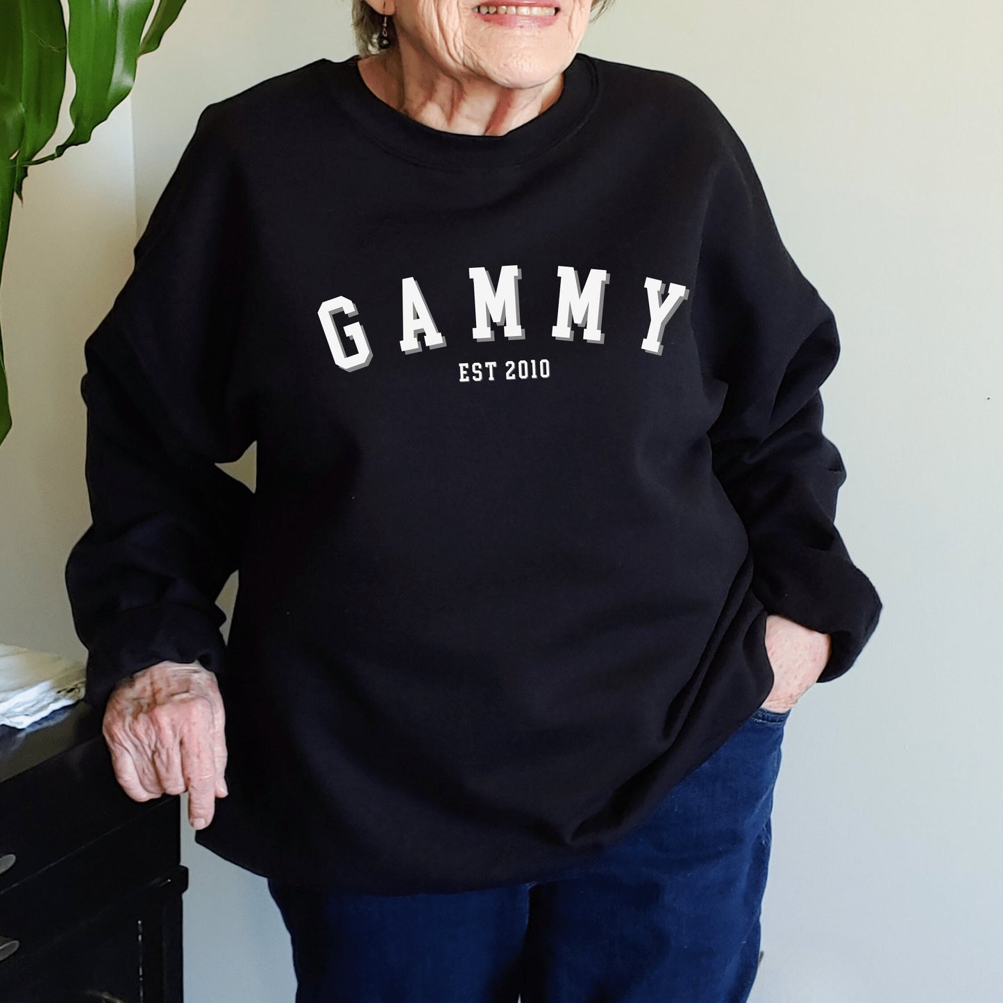 Custom Sweatshirt Gigi Gift, Grandma Gift For Mom, Customized Gigi Sweater, Nana Crewneck, Gift-For Grandma, Custom Mamaw Gift Gammy